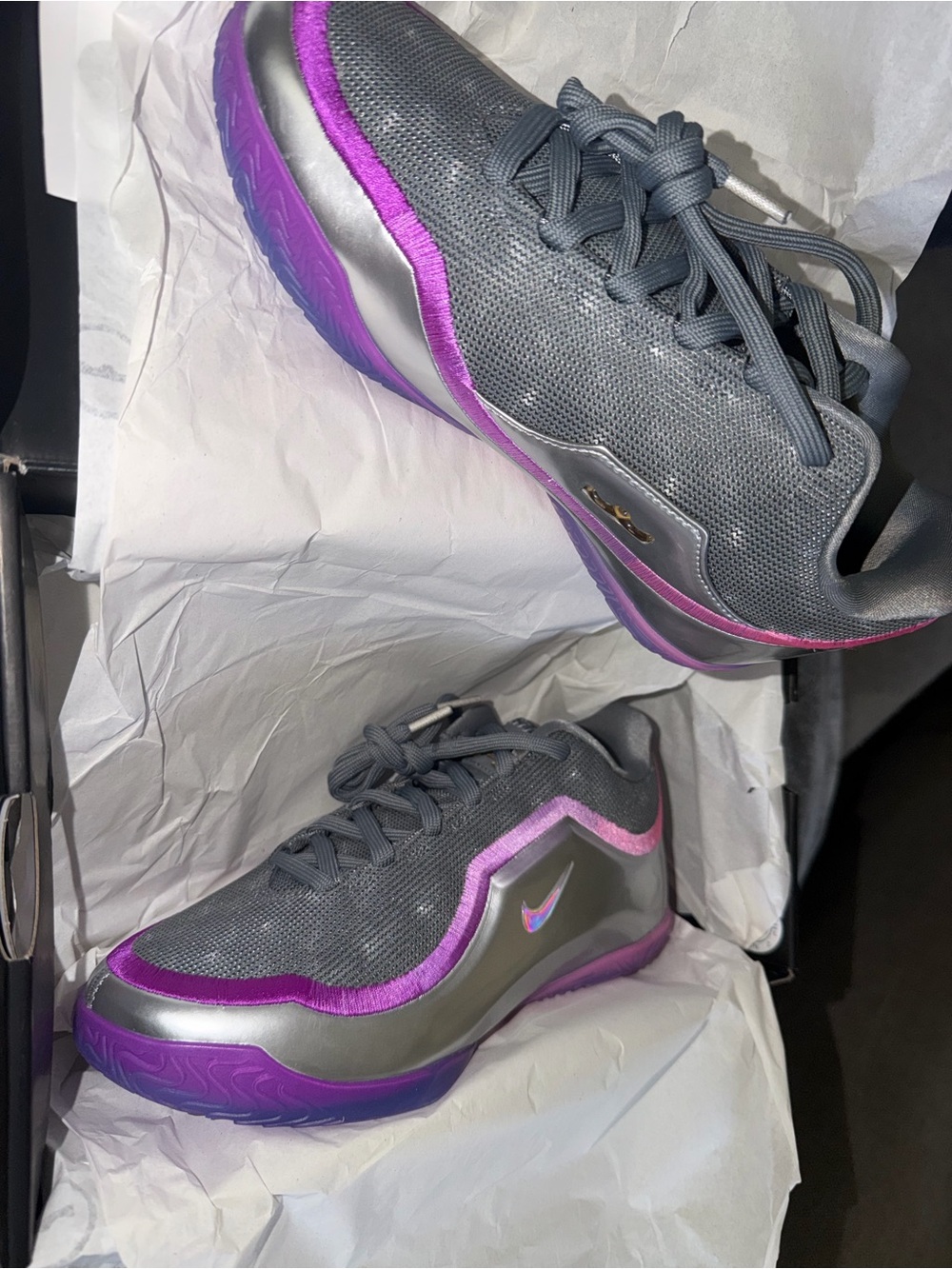 LeBron Nike Gray and Purple Men's/Boys Basketball Shoes - Picture 5 of 10